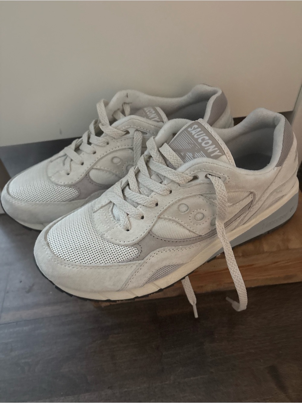 Saucony Women's Light Gray and White Sneakers